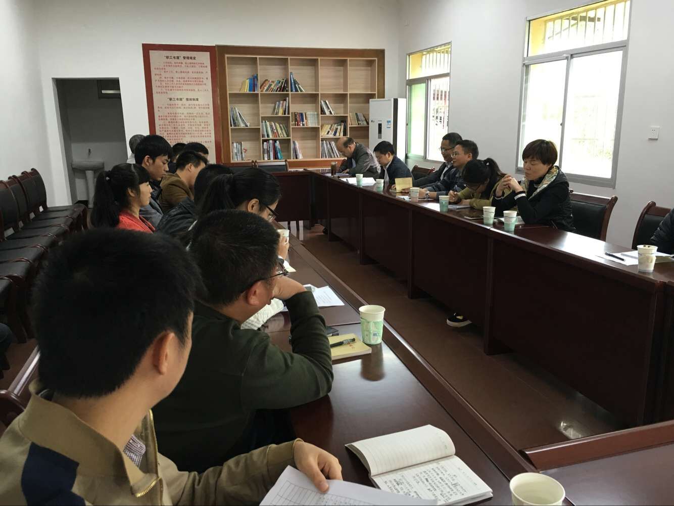 九游平台九游（中国）一站式服务平台召开纪念建局60周年座谈会.jpg